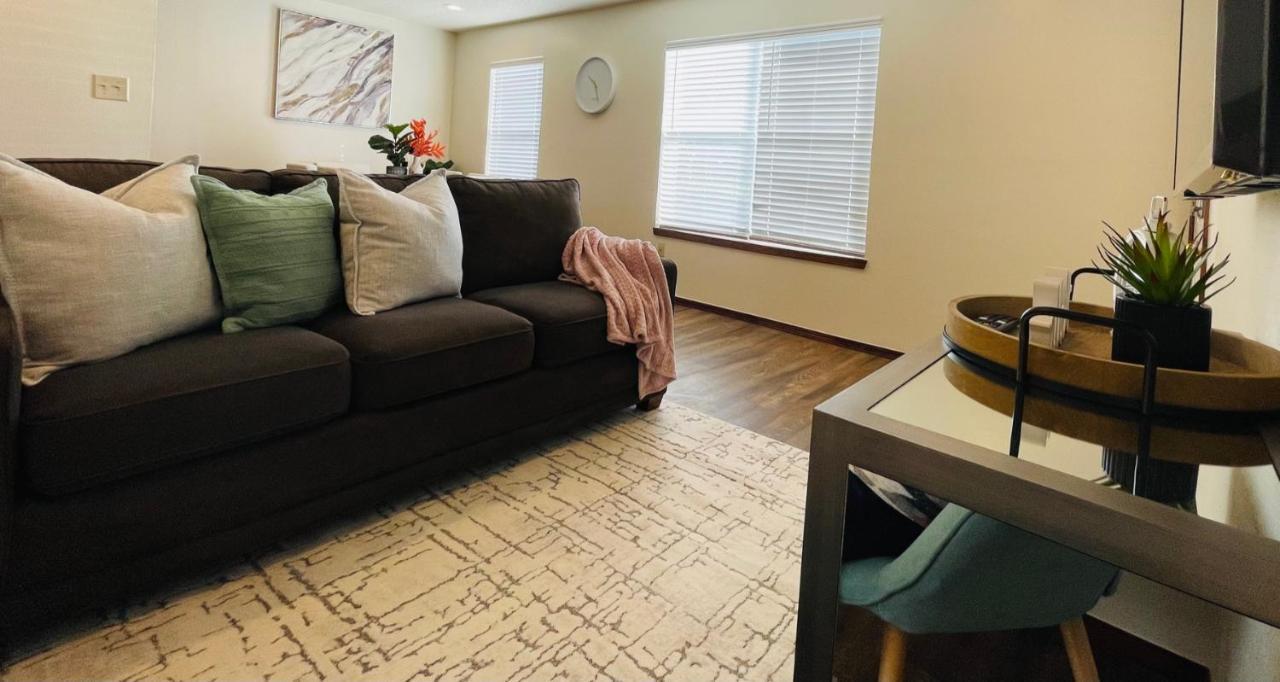 Ou-2 Bed 2 Bath Apartment Close To Ou أوكلاهوما سيتي المظهر الخارجي الصورة